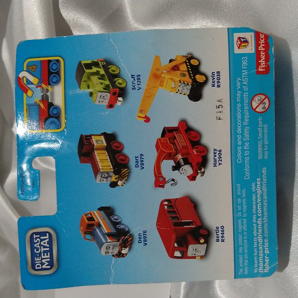 Thomas & Friends Mini Adventures Toy Set & Cars - Picture 4 of 5